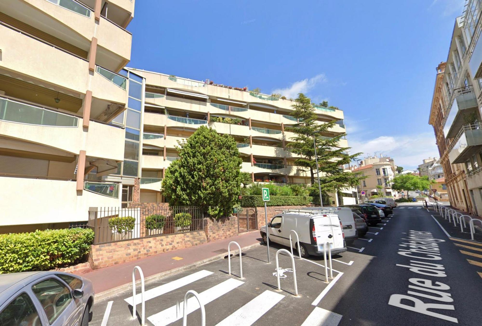 LE MAGNOLIA - TRÈS BEAU 2 PIÈCES à 2 MIN DU CENTRE-VILLE Cannes Exterior foto